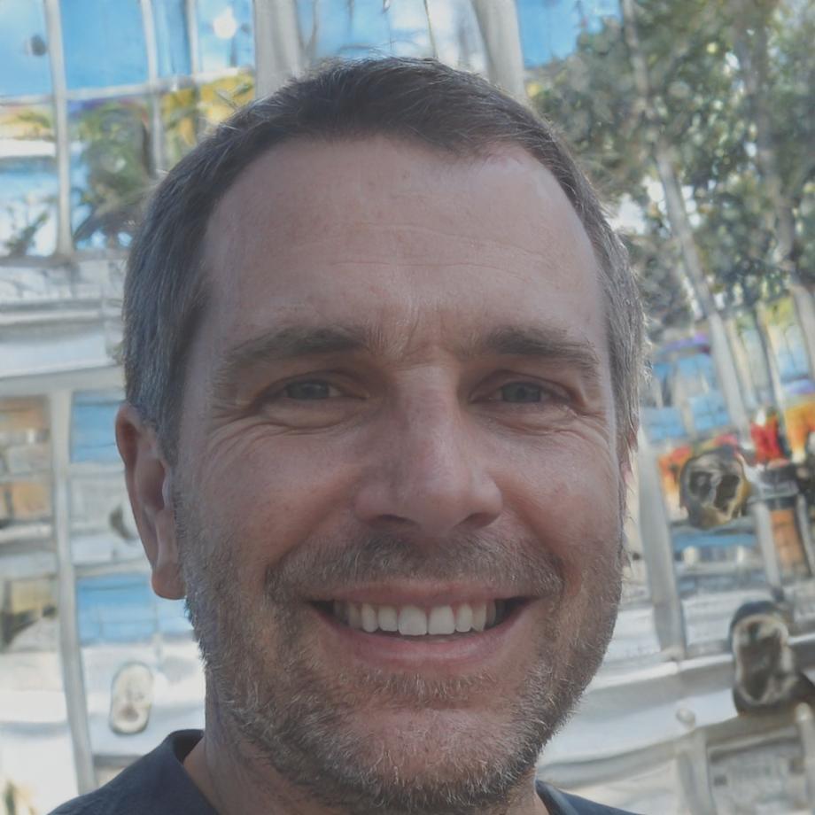 Portrait de Marc Dubois, spécialiste en budgeting